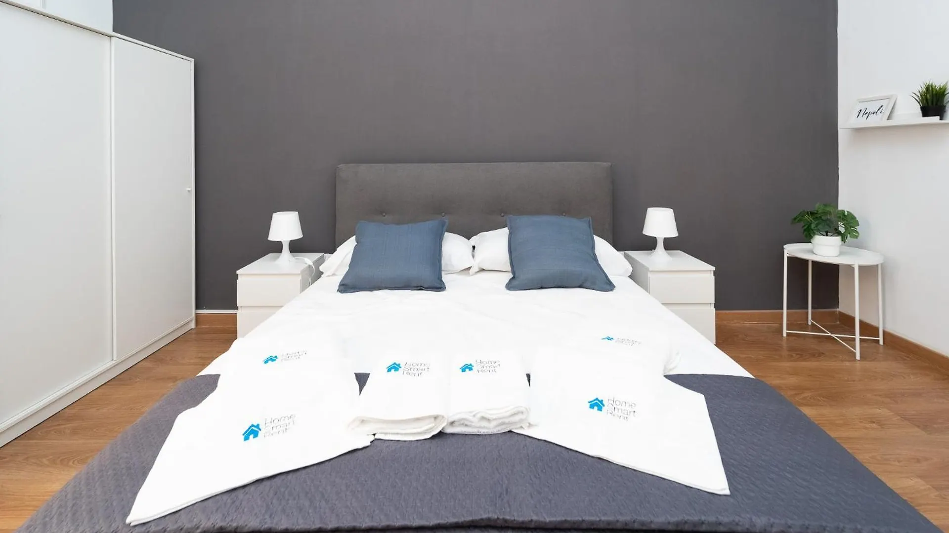 Home Smart Rent Appartamento Nel Cuore Di Napoli 1 Camera Da Letto 0*, נאפולי איטליה