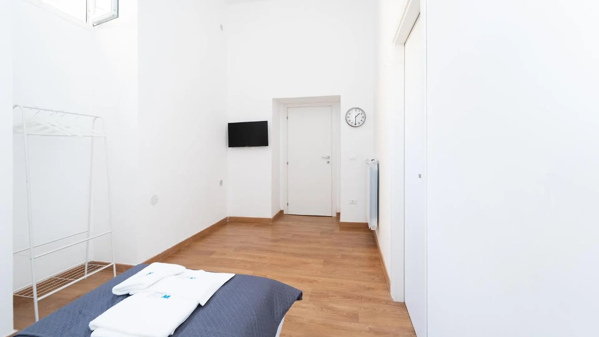 Home Smart Rent Appartamento Nel Cuore Di Napoli 1 Camera Da Letto Naples